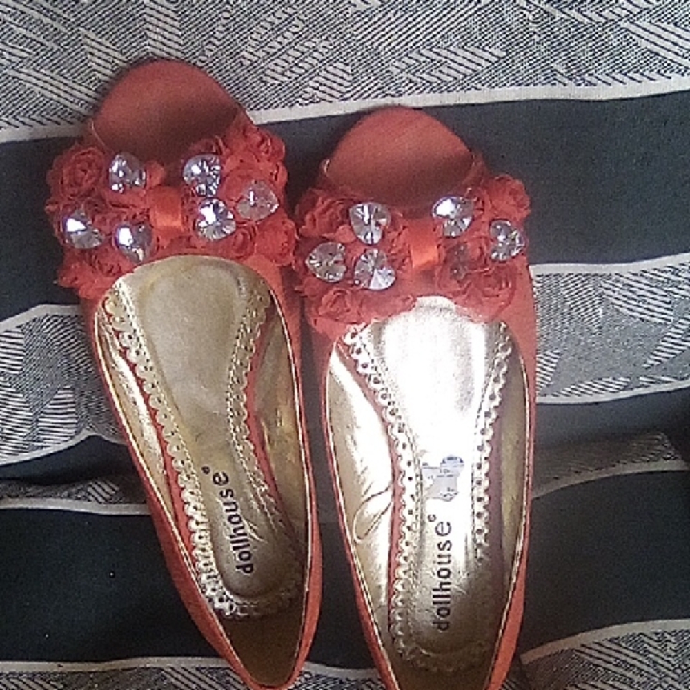 Dollhouse Orange Peep Toe Flat Shoes With Rhinestones. Size 6